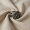 Silver flower zircon jewellery piece