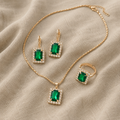 Sofia – Set with Green Rectangular Stone Setting