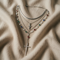 Necklace and earring set in white gold with colourful stones