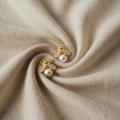 Bee earrings – elegant gold jewellery for women