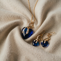 Necklace and Earrings in Gold