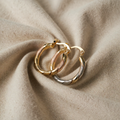 Vintage round earrings in gold, silver and rose gold with smooth edges