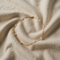 Aada | Women's Necklace with Minimalist Design