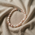 Elegant coloured pearl necklace