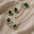 Elisandre Emerald Gold